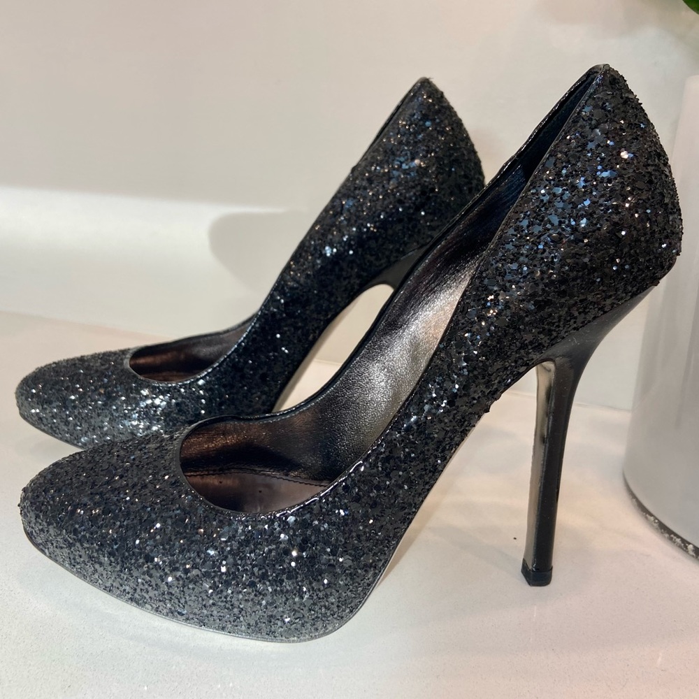Miu Miu Black Glitter-Finish Pumps (EU 38.5)
